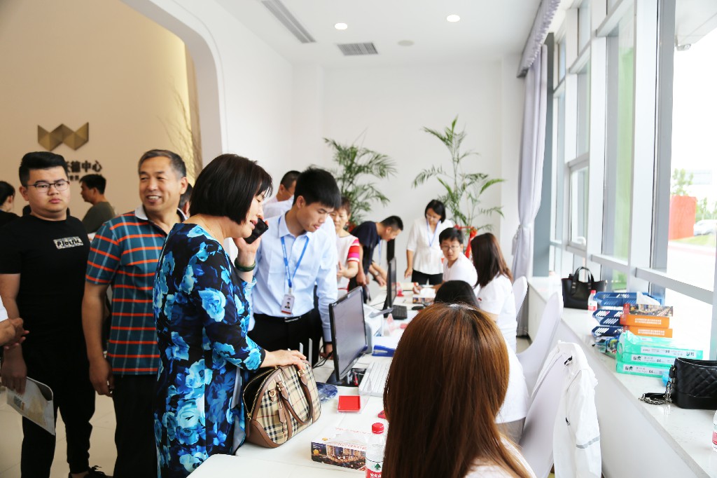 格式工廠排隊交錢.jpg