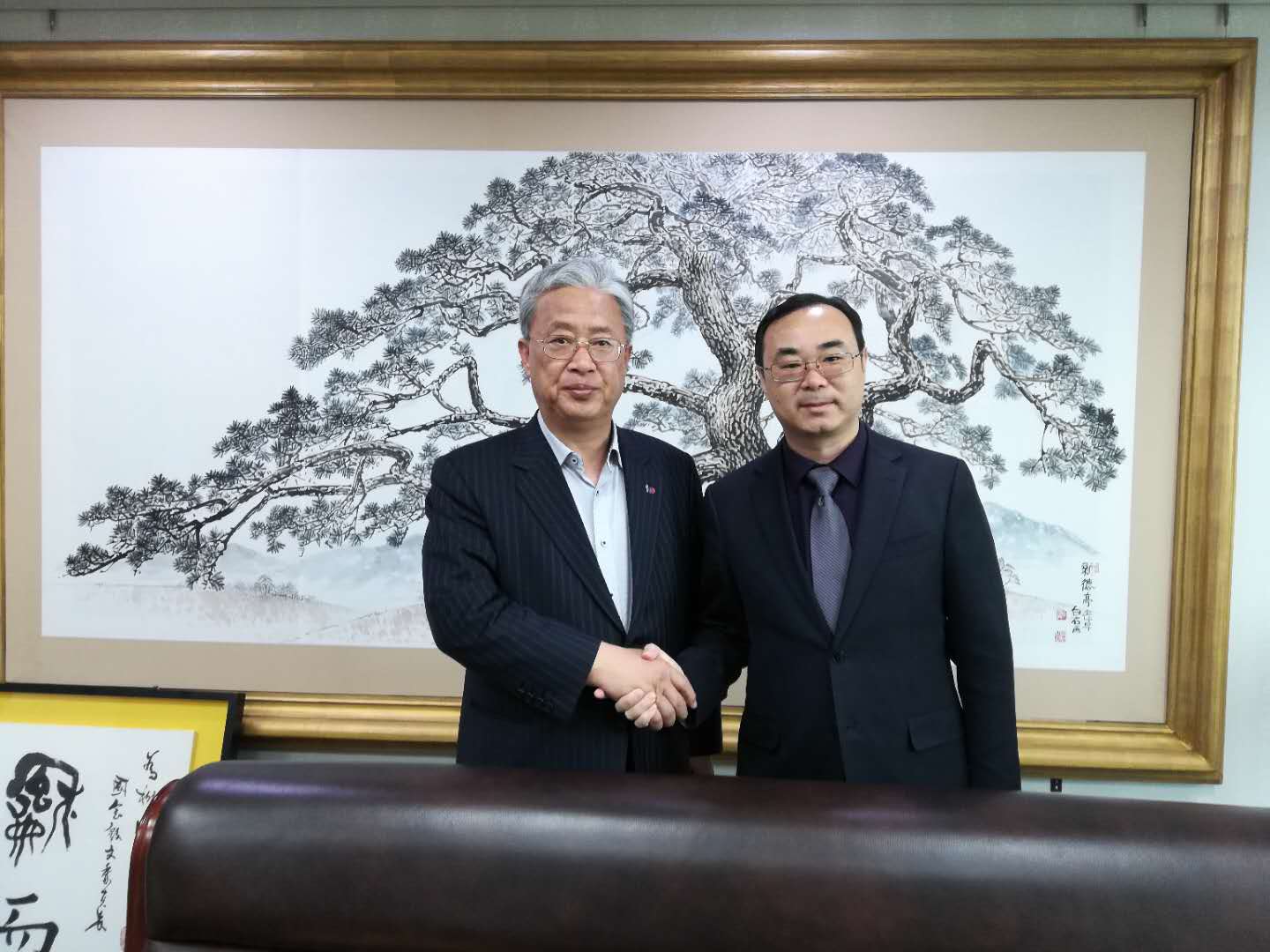 韓國議員.jpg