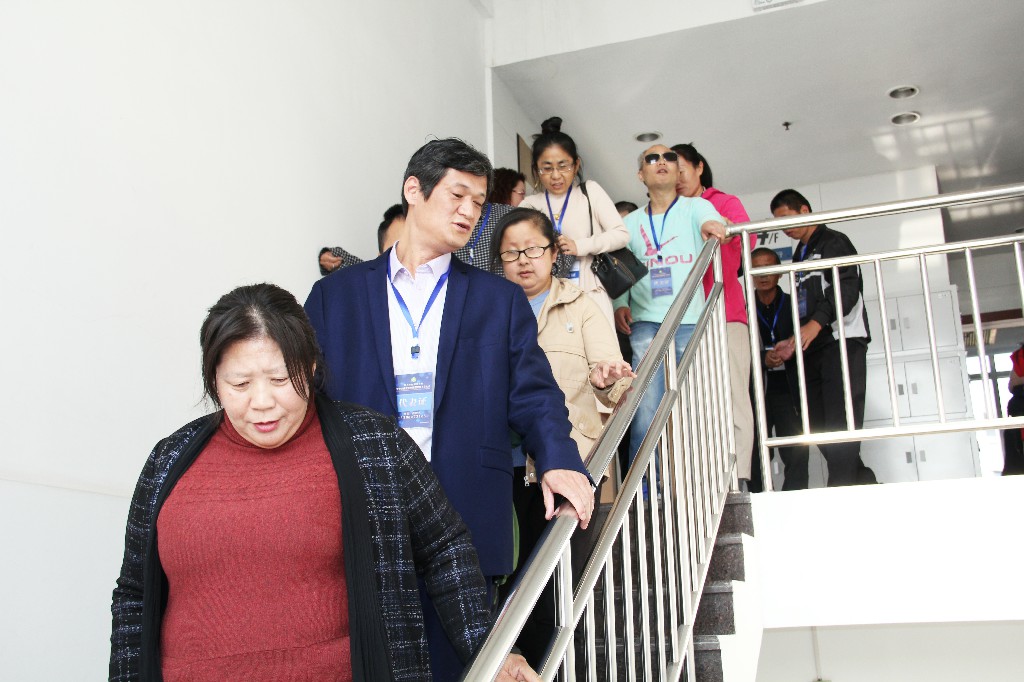 格式工廠黑暗行走2.jpg